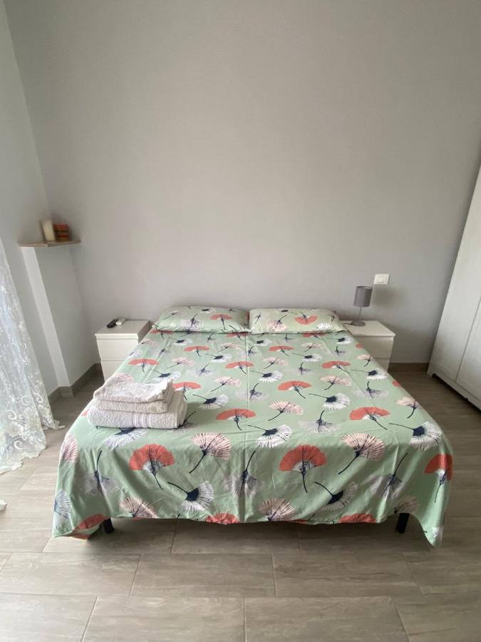 Tres Joli Bed and Breakfast Rom Exteriör bild